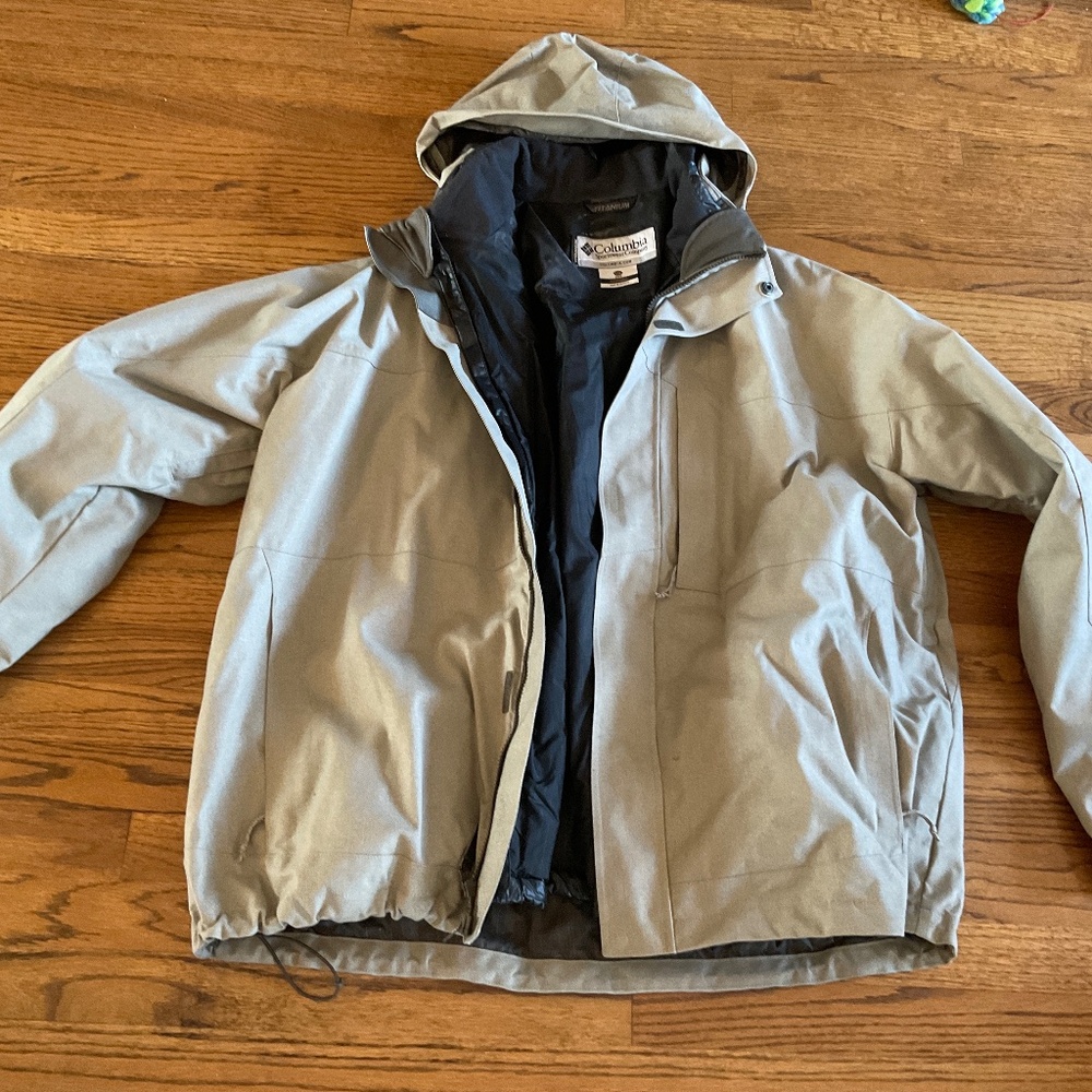 Men’s Columbia jacket with zip out lining XXL, never worn